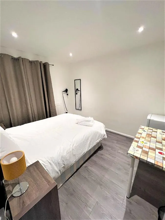 Stepney Green Beds To Stay 24 London Guest house